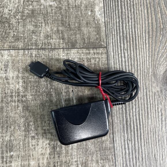 LG Model STA-P52WD Wall Charger Adapter - Picture 2 of 3